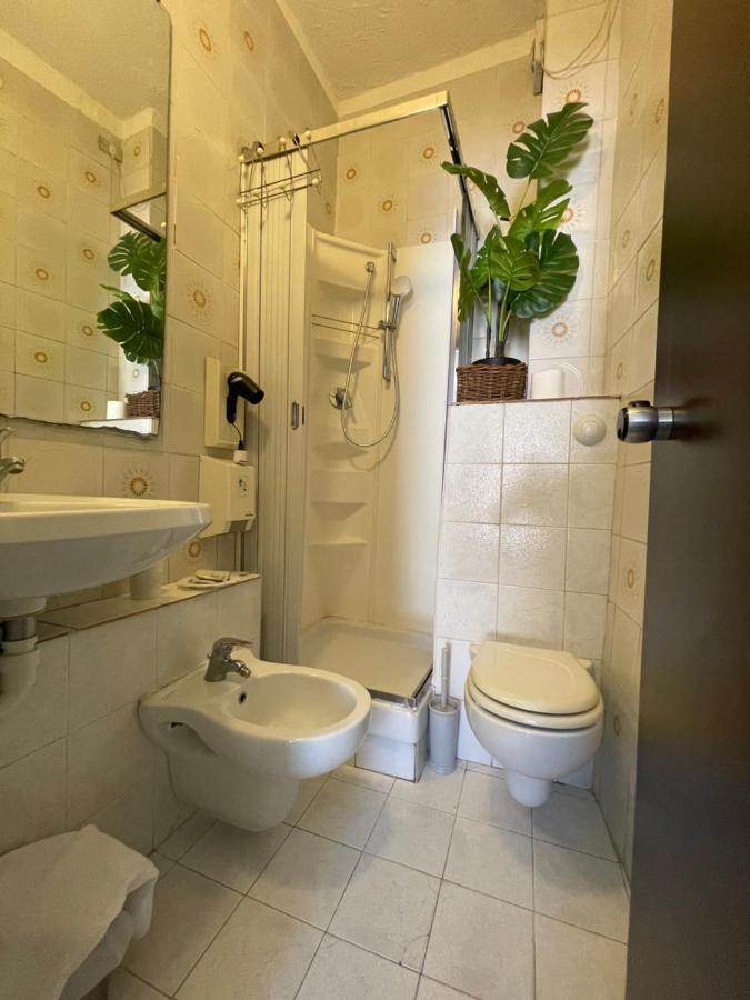 צ'זנה Hotel Cappello מראה חיצוני תמונה